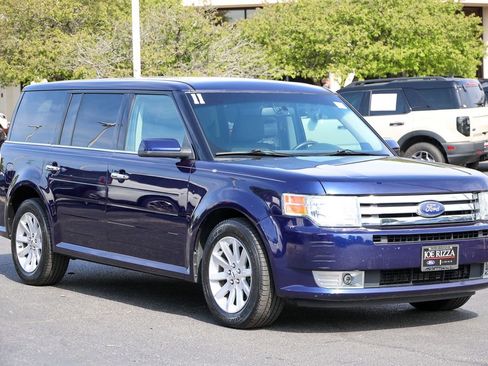 Used 2011 Ford Flex SEL w/ Rapid Spec Order Code FWD image 17