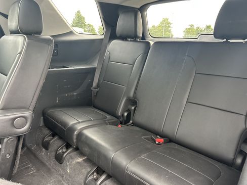 Used 2021 Chevrolet Traverse High Country AWD/4WD image 12