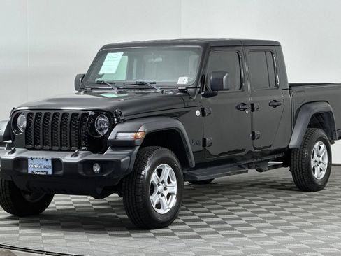 Used 2020 Jeep Gladiator Sport w/ Trailer Tow Package image 8