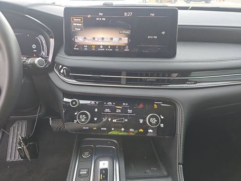 Certified 2023 INFINITI QX60 Sensory w/ Vision Package AWD/4WD image 17
