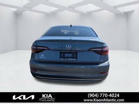 Used 2019 Volkswagen Jetta SE FWD image 4