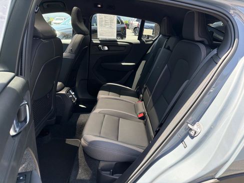 Certified 2023 Volvo C40 P8 Recharge Plus AWD/4WD image 21