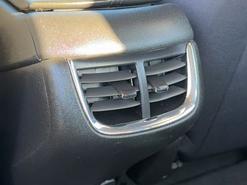 Used 2024 Chevrolet Malibu LT FWD image 25