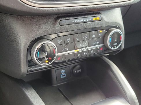 Used 2022 Ford Escape SEL FWD image 32