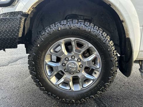 Used 2018 RAM 2500 Laramie w/ Sport Appearance Group image 17