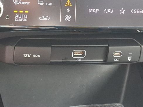 Used 2023 Kia Niro EX FWD image 25