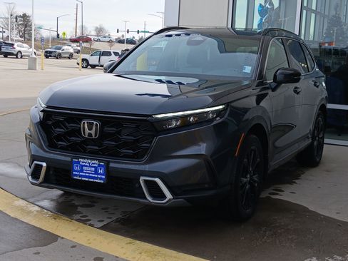 Used 2025 Honda CR-V Sport Touring image 3