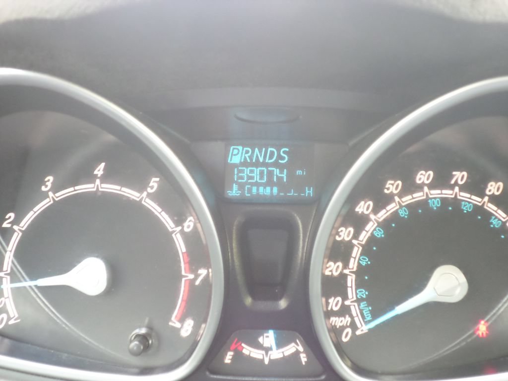 Used 2014 Ford Fiesta SE FWD image 27