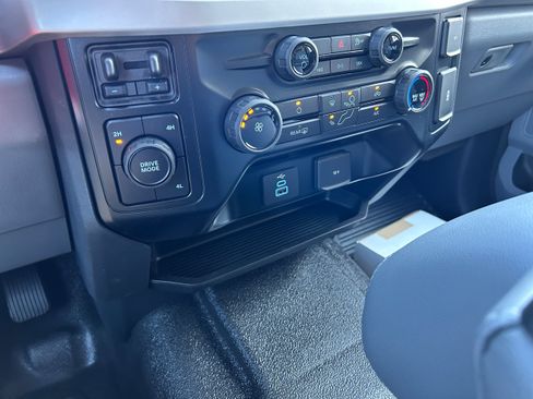 New 2026 Ford F550 4x4 Crew Cab image 49