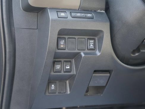 Used 2022 Nissan Frontier SV AWD/4WD image 37