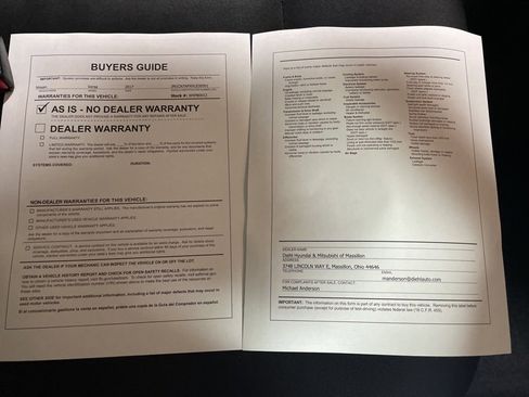 Used 2017 Nissan Versa S Plus image 29