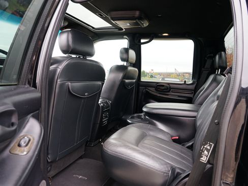 Used 2002 Lincoln Blackwood image 19