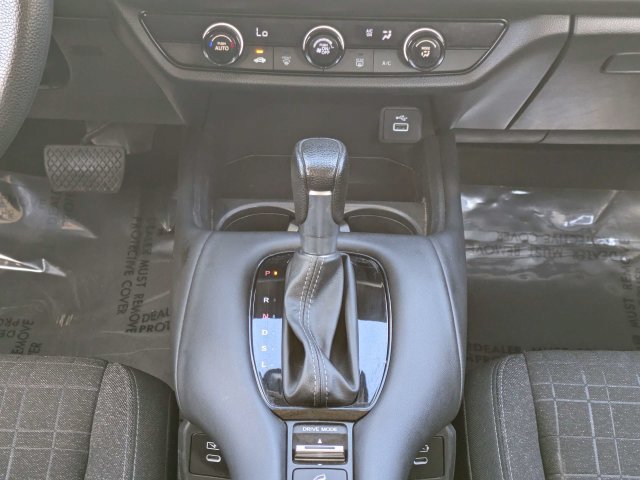 Used 2025 Honda HR-V LX image 19