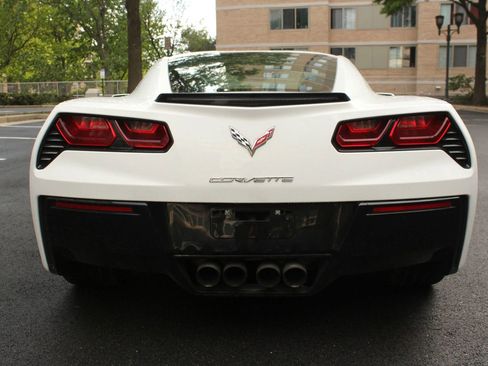 Used 2017 Chevrolet Corvette Stingray Coupe w/ 1LT RWD image 11