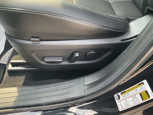 Used 2025 MAZDA CX-50 AWD 2.5 S w/ Preferred Package image 11
