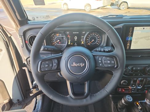 New 2026 Jeep Wrangler Rubicon AWD/4WD image 10