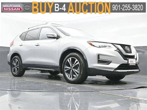 Used 2020 Nissan Rogue SV w/ Premium Package image 29