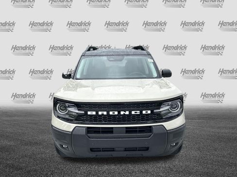 Used 2025 Ford Bronco Sport Outer Banks w/ Outer Banks Tech Package+ AWD/4WD image 3