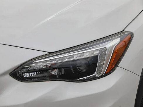 Used 2019 Subaru Crosstrek 2.0i Limited w/ Moonroof Package w/Navigation AWD/4WD image 8