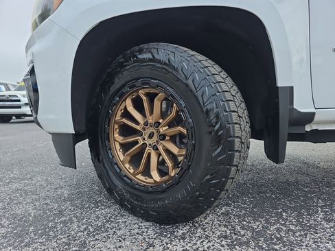 Used 2022 Chevrolet Colorado LT image 29