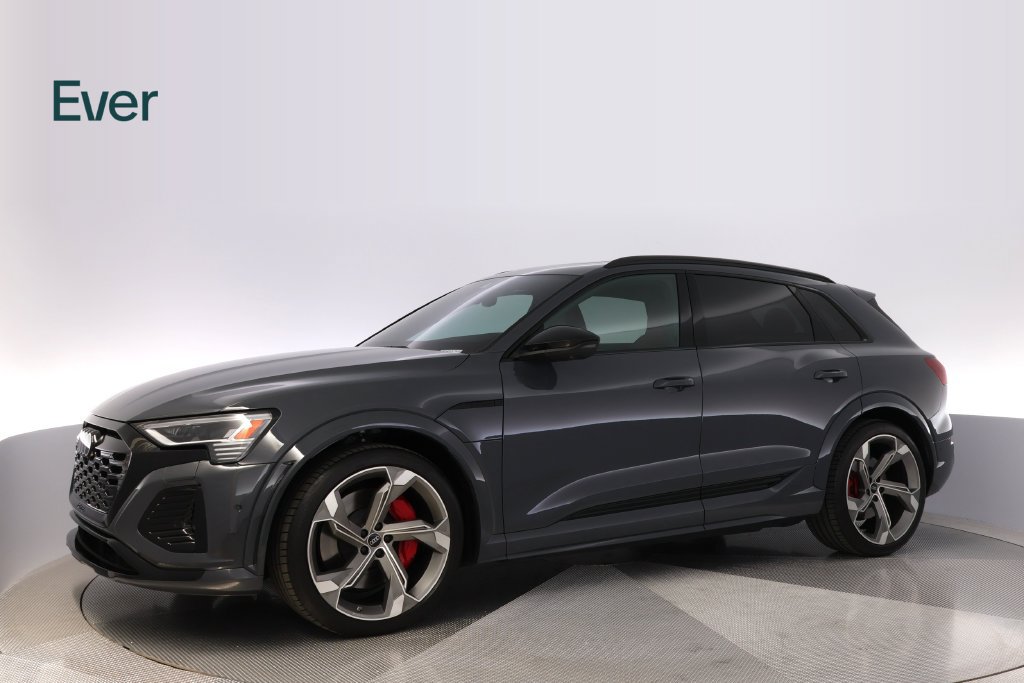 Used 2024 Audi Q8 e-tron Prestige w/ Prestige Package AWD/4WD image 18