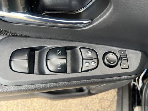 Certified 2024 Nissan Kicks SV w/ Interior Electronics Package FWD image 44