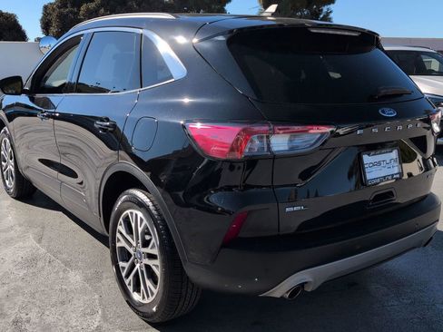 Used 2022 Ford Escape SEL image 7