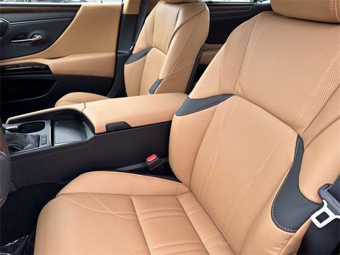 New 2025 Lexus ES 350 Ultra Luxury image 20