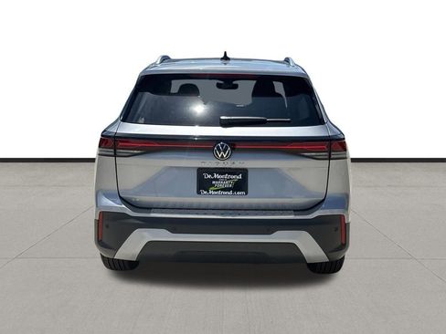 New 2026 Volkswagen Tiguan SE FWD image 6