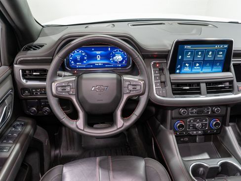 Used 2024 Chevrolet Suburban RST w/ Luxury Package image 11