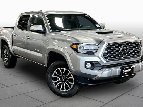 Certified 2023 Toyota Tacoma TRD Sport AWD/4WD image 3