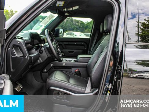 Used 2025 Land Rover Defender 110 X AWD/4WD image 17