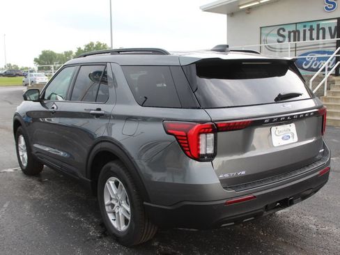 New 2026 Ford Explorer Active AWD/4WD image 4
