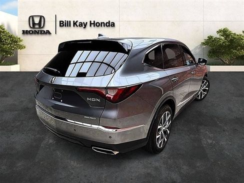 Used 2024 Acura MDX SH-AWD w/ Technology Package image 3