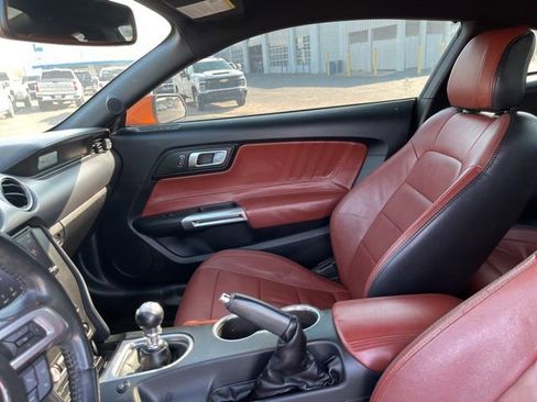 Used 2018 Ford Mustang GT w/ Black Accent Pkg image 11