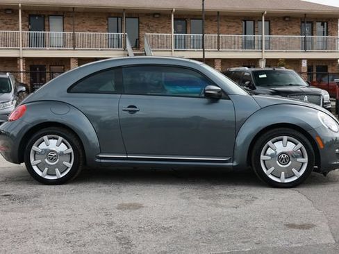 Used 2012 Volkswagen Beetle 2.5 FWD image 16