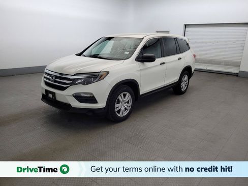 Used 2016 Honda Pilot LX image 1