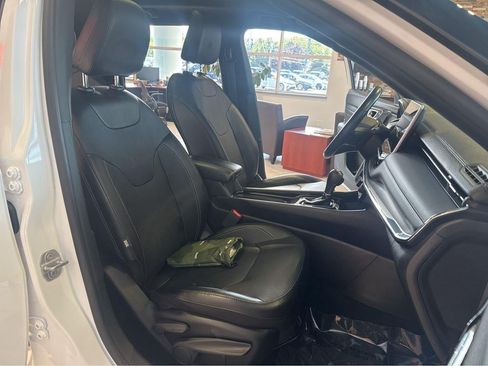 Used 2022 Jeep Compass High Altitude AWD/4WD image 28