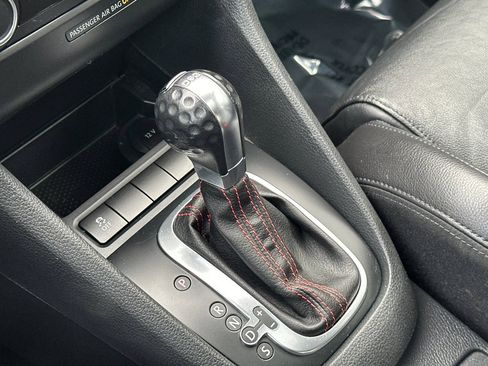 Used 2013 Volkswagen GTI Driver's Edition image 18