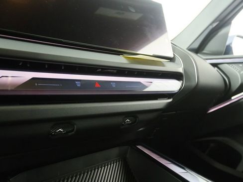 Used 2025 BMW X3 xDrive30i w/ M Sport Package image 19