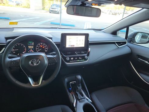 Certified 2025 Toyota Corolla SE image 24