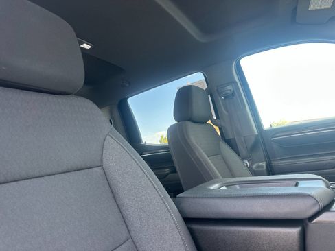 Used 2025 Chevrolet Silverado 1500 LT AWD/4WD image 17