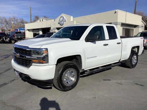 Used 2017 Chevrolet Silverado 1500 W/T w/ Trailering Package image 1