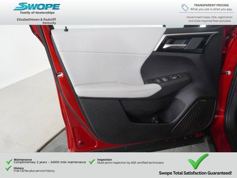 Used 2025 Mitsubishi Outlander SE FWD image 13