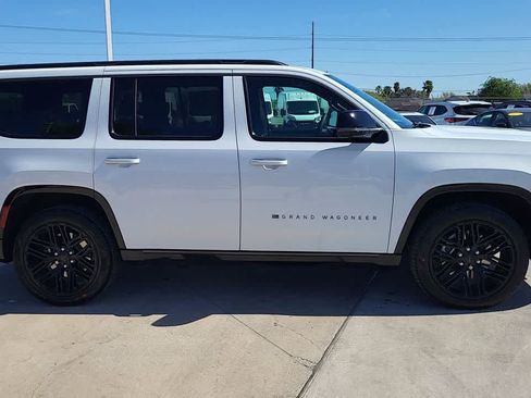 New 2026 Jeep Grand Wagoneer Limited AWD/4WD image 9