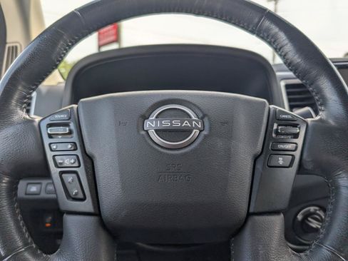 Used 2022 Nissan Frontier SV AWD/4WD image 14