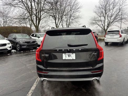 Used 2018 Volvo XC90 T5 Momentum w/ Convenience Package image 6