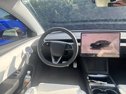 Used 2025 Tesla Model 3 Performance AWD/4WD image 16