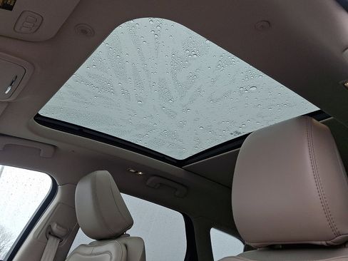 Used 2024 Lincoln Corsair AWD w/ Equipment Group 101A image 14