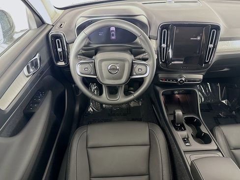 New 2026 Volvo XC40 B5 Core AWD/4WD image 22
